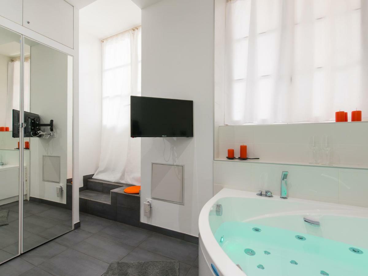 Luxury Studio & Spa-Lyon Centre 外观 照片